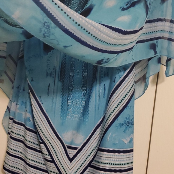 PETER NYGARD BLUE TOP - Picture 3 of 4